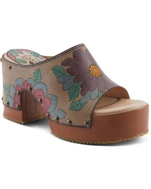 L'ARTISTE Teeshirt Platform Sandal - Gray