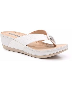 Good Choice Dafni Wedge Sandal - White