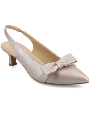 Journee Collection Paloma Pump - White