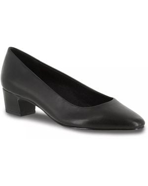 Easy Street Prim Pump - Black