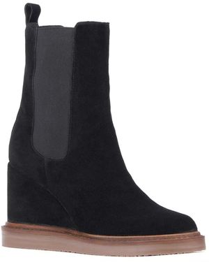 Vintage Foundry Elizabeth Wedge Bootie - Black