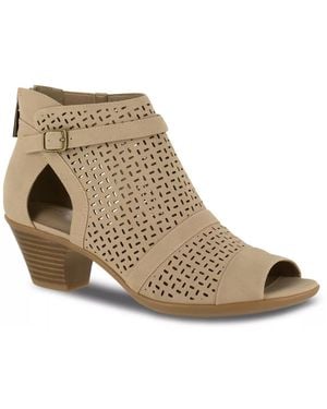 Easy Street Carrigan Bootie - Brown