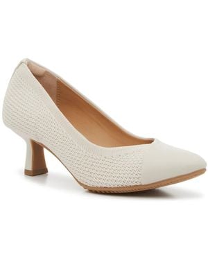 Hush Puppies Gilly Pump - White