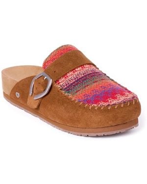 Minnetonka Buckle Clog - Red