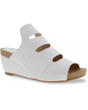 Bellini Whit Wedge Sandal - White