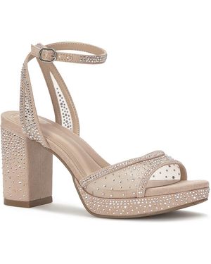 Kelly & Katie Haiven Platform Sandal - White