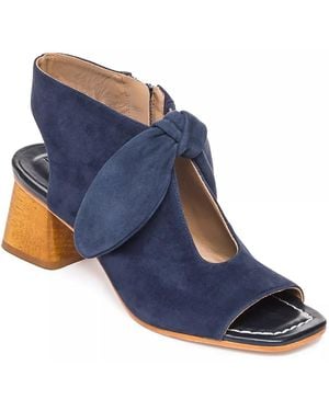 Bernardo Lizzie Sandal - Blue