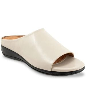 Softwalk Turner Wedge Sandal - Black