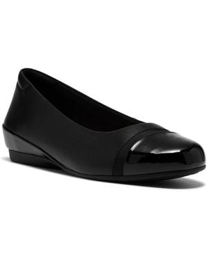 Clarks Cathrynn Dusk Flat - Black