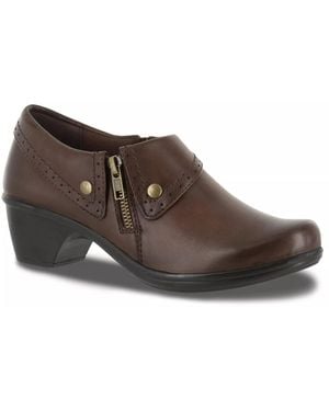 Easy Street Darcy Bootie - Brown
