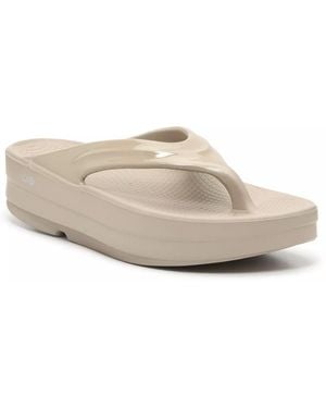 OOFOS Oomega Platform Flip Flop - White