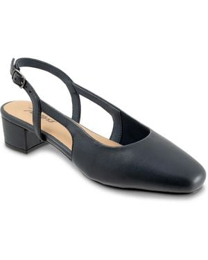 Trotters Dottie Pump - Blue