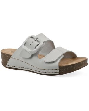 White Mountain Fearful Wedge Sandal - Gray