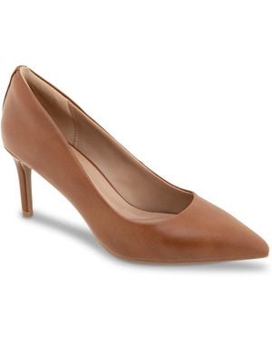 BCBGeneration Clara Pump - Brown