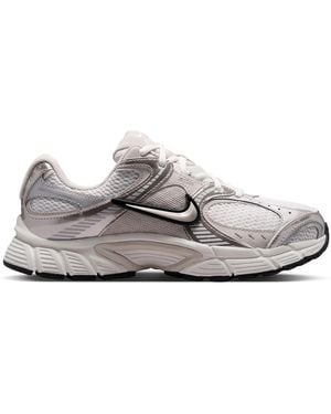 Nike V5 Rnr Sneaker - Gray