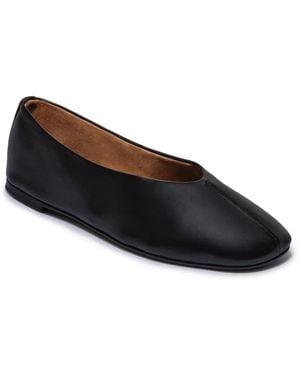 Bernardo Meredith Flat - Blue