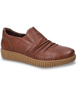 Easy Street Kipper Slipon - Brown