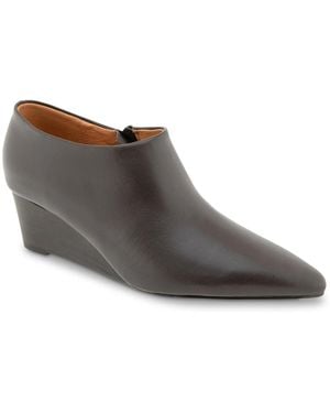 Andre Assous Wynda Wedge Bootie - Brown