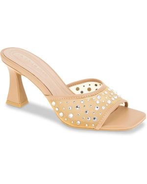 BCBGeneration Ryia Sandal - White