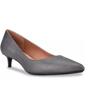 Calvin Klein Gabrianna Pump - Gray