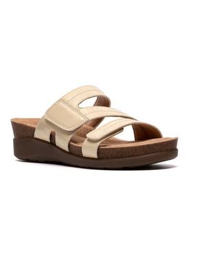Clarks Cloudsteppers Calenne Holly Wedge Sandal - Brown