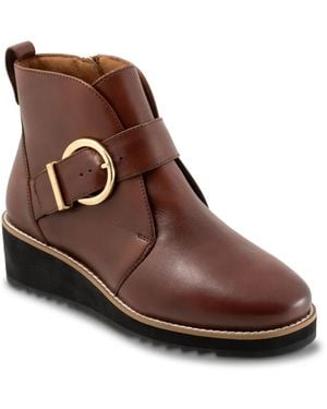 Trotters Wendi Wedge Bootie - Brown