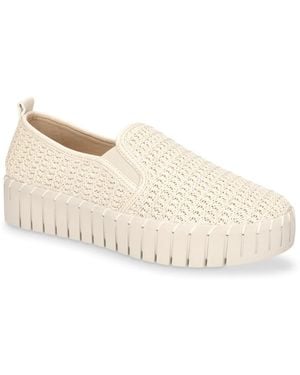 Easy Street Peppy Platform Sneaker - White