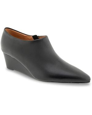 Andre Assous Wynda Wedge Bootie - Black