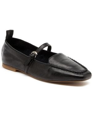 Kelsi Dagger Brooklyn Ferry Flat - Black