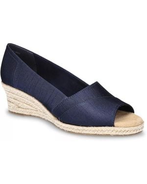 Easy Street Extra Wide Width Jasper Espadrille Pump - Blue