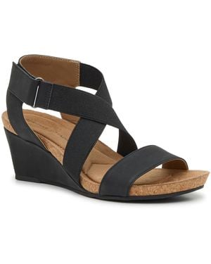 Adrienne Vittadini Title Wedge Sandal - Black
