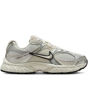 Nike V5 Rnr Sneaker - Gray