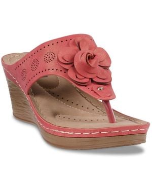 Good Choice Willa Wedge Sandal - Red