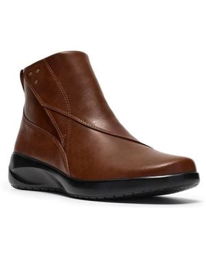 Clarks Katelyn Flow Bootie - Brown