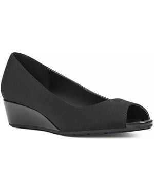Bandolino Candra Wedge Pump - Black