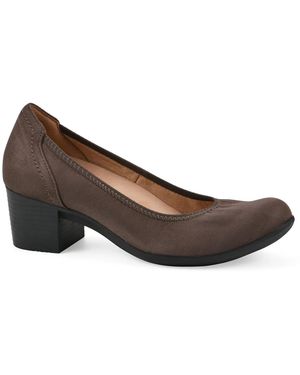 White Mountain Tripton Pump - Brown