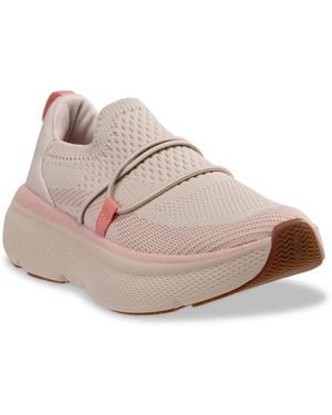 Revitalign Maia Walking Shoe - Black