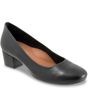 Softwalk Lynn Pump - Black