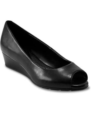 Bandolino Candra Wedge Pump - Black