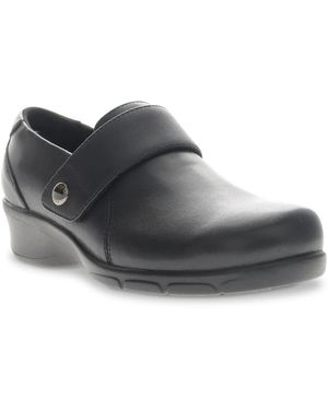 Propet Wallis Slipon - Black