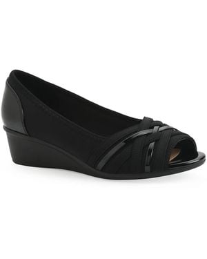 White Mountain Boldest Wedge Pump - Black