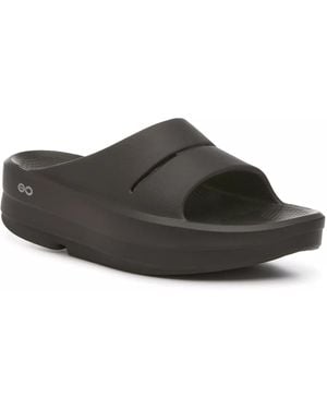 OOFOS Oomega Ooahh Wedge Sandal - Black