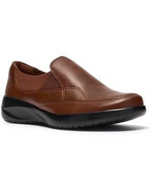 Clarks Kaetlyn Mae Slipon - Brown