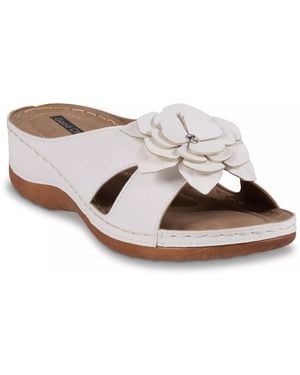Good Choice Joy Wedge Sandal - White