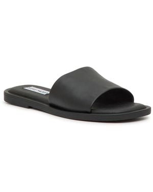 Steve Madden Dakoda Sandal - Black