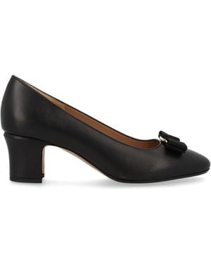 Ferragamo Décolleté "Vara" Con Tacco - Black