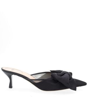Fendi Colibri Bow Court Shoes - Black