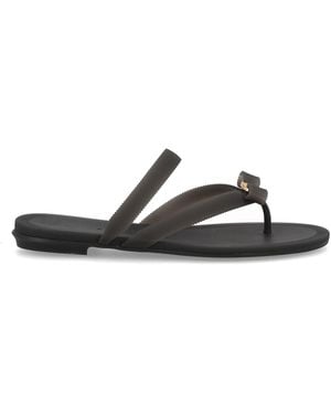 Ferragamo Sandalo "Vara" Con Fiocco - Black