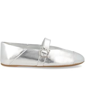 Ferragamo Ballerina "Nena" Con Fibbia Gancini - White