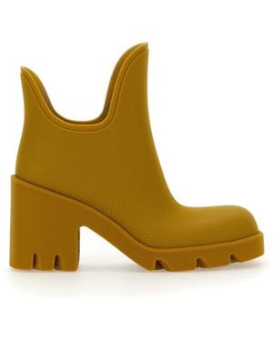 Burberry Classic Boots - Natural